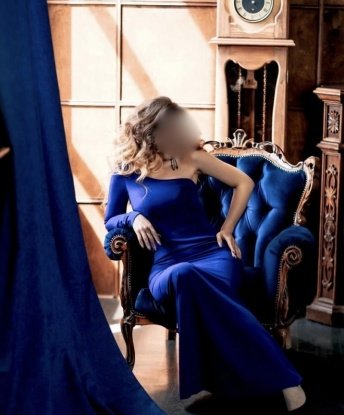 Изысканная брюнетка с шикарной фигурой и чувственными формами приглашает в гости джентльменов. Обещаю интимные игры и ласковый уход. 13208, 24 года